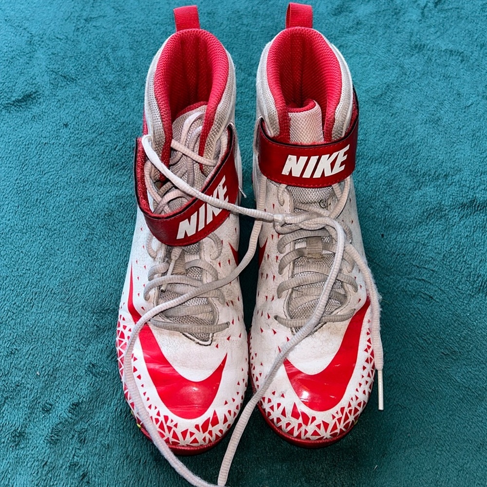 Nike Shark Savage Cleats Red White Laced High Top- Youth 5.5